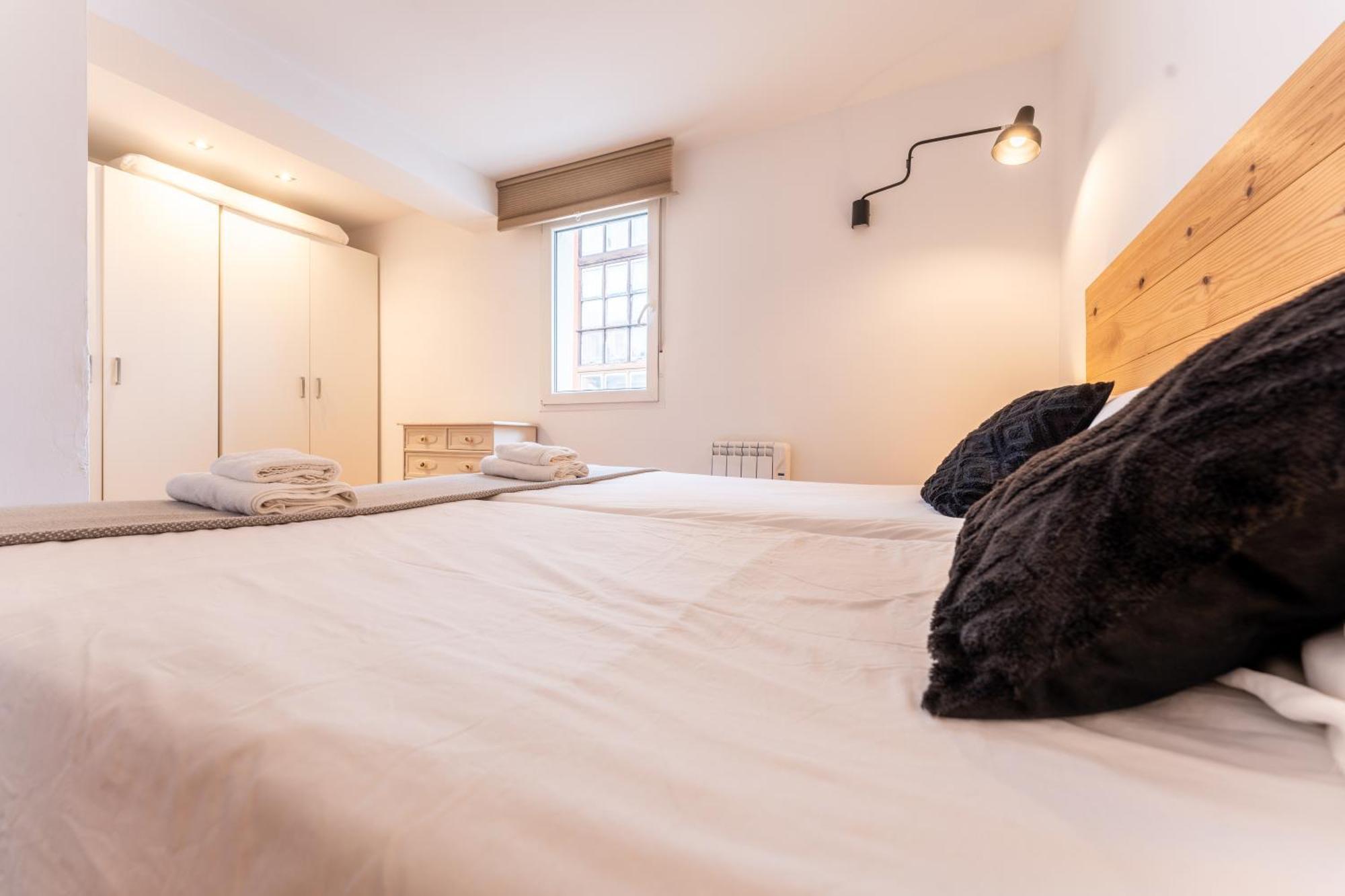 Warm And Inviting, Central Location By Urbanhosting Σανταντέρ Εξωτερικό φωτογραφία
